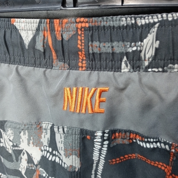 Nike Swim men's Large drawstring swim shorts. Sz 38-40×8". 324 51pm - Picture 5 of 7